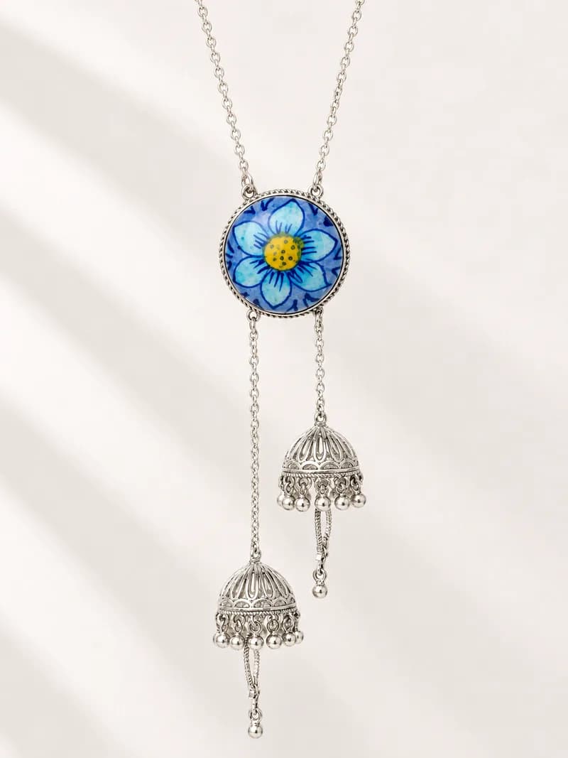 Quiet Bloom Necklace